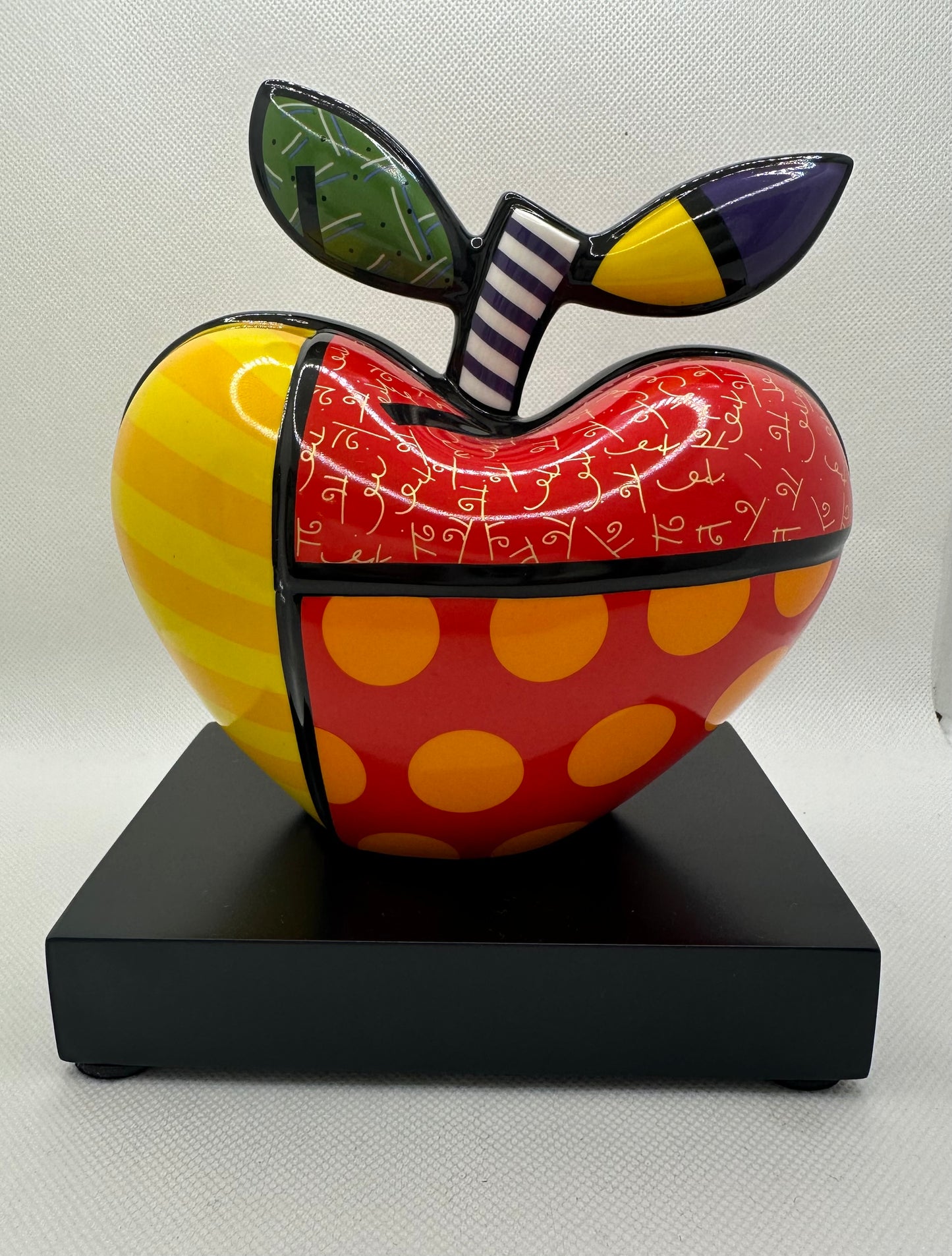 Figurine Pomme Romero Britto